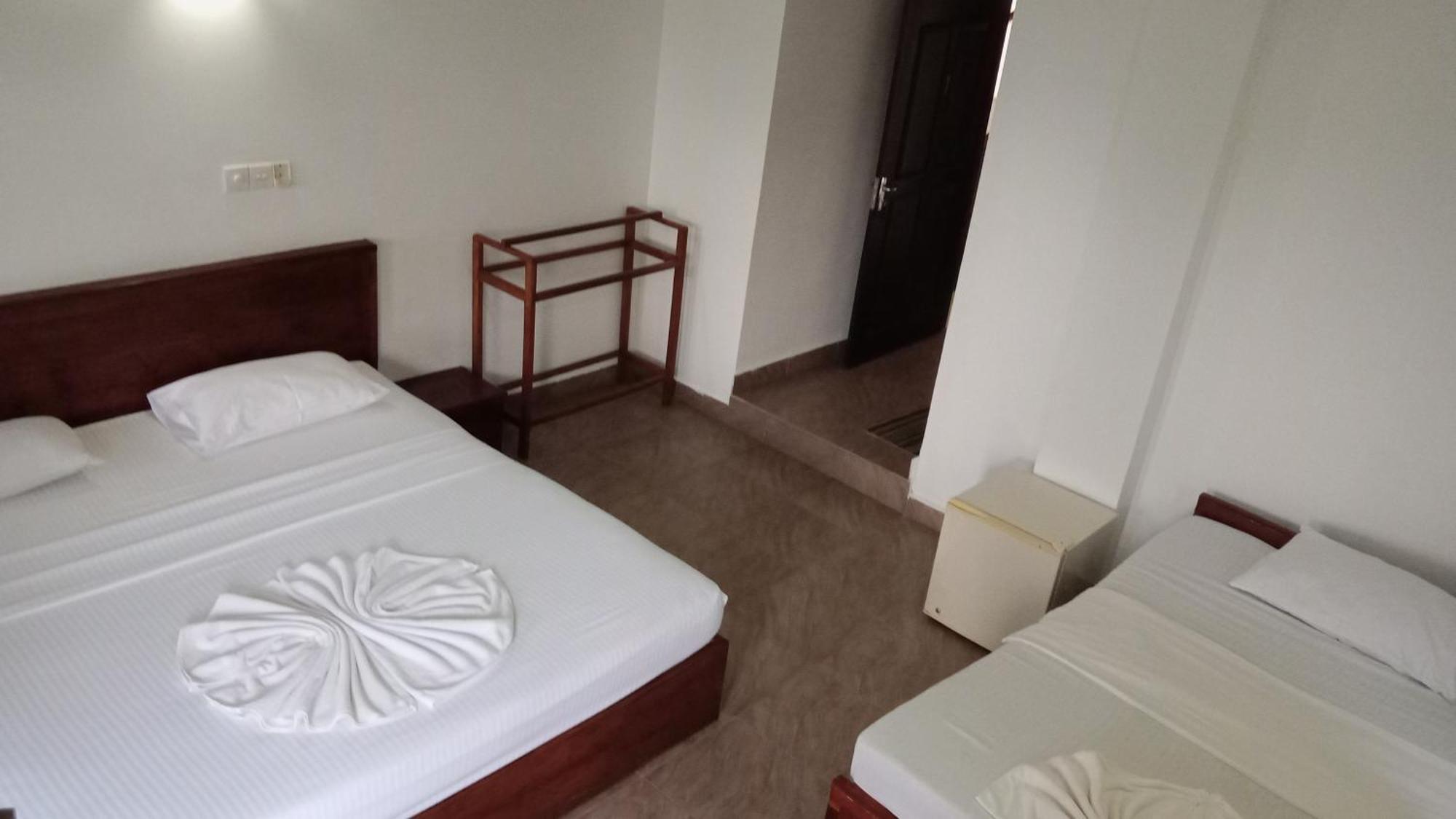 Wave Beach Resort Унаватуна Стая снимка