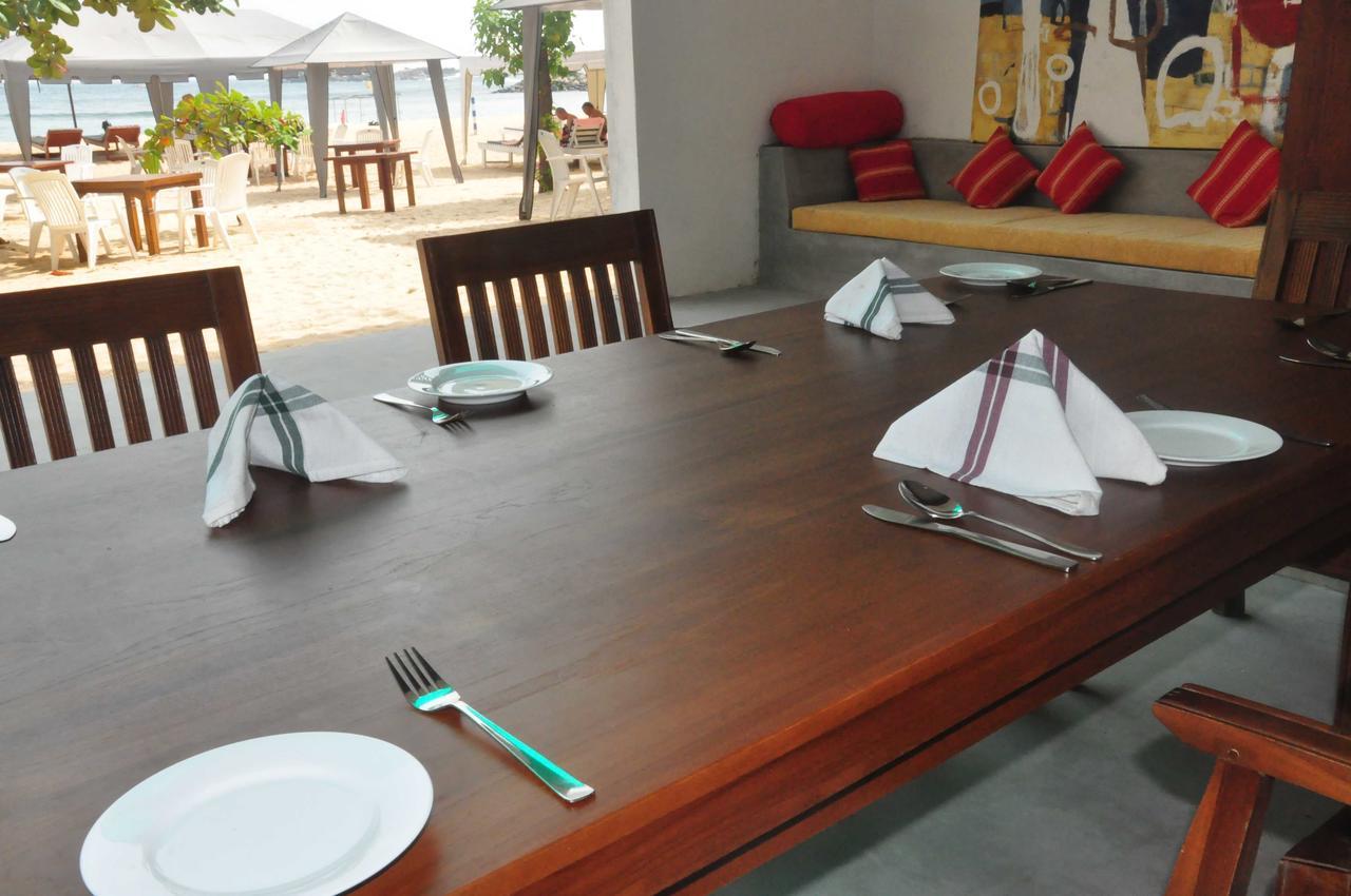 Wave Beach Resort Унаватуна Екстериор снимка