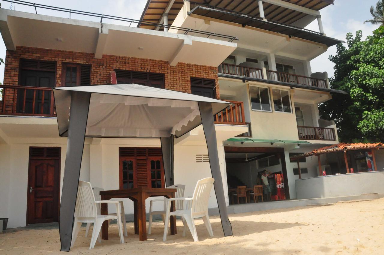 Wave Beach Resort Унаватуна Екстериор снимка