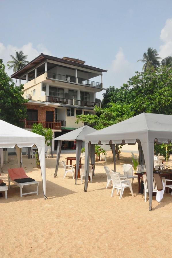 Wave Beach Resort Унаватуна Екстериор снимка