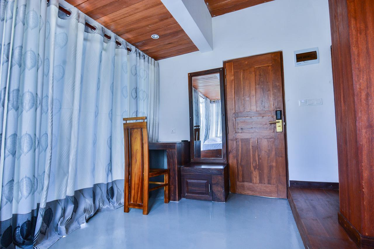 Wave Beach Resort Унаватуна Екстериор снимка
