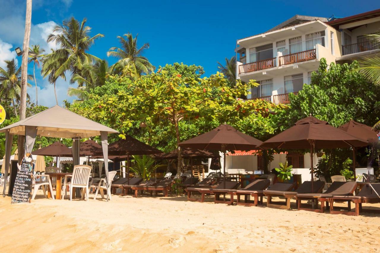 Wave Beach Resort Унаватуна Екстериор снимка