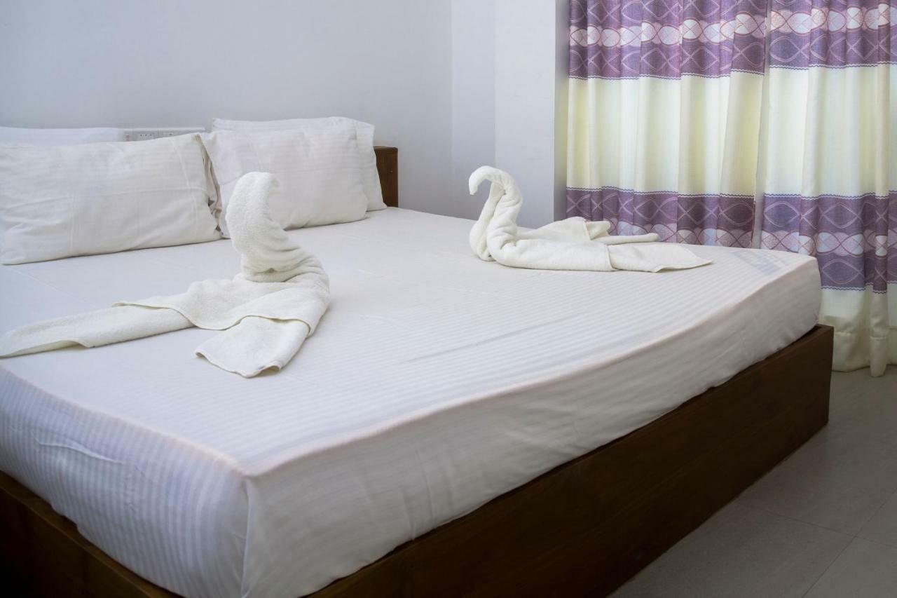 Wave Beach Resort Унаватуна Екстериор снимка