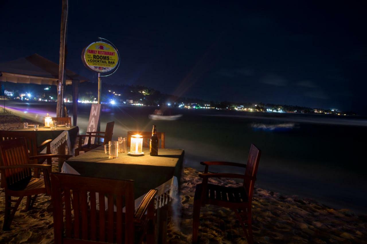 Wave Beach Resort Унаватуна Екстериор снимка
