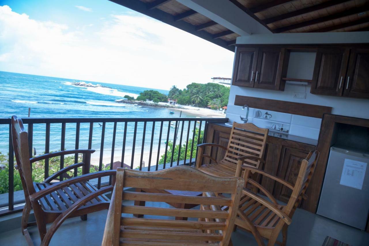 Wave Beach Resort Унаватуна Екстериор снимка